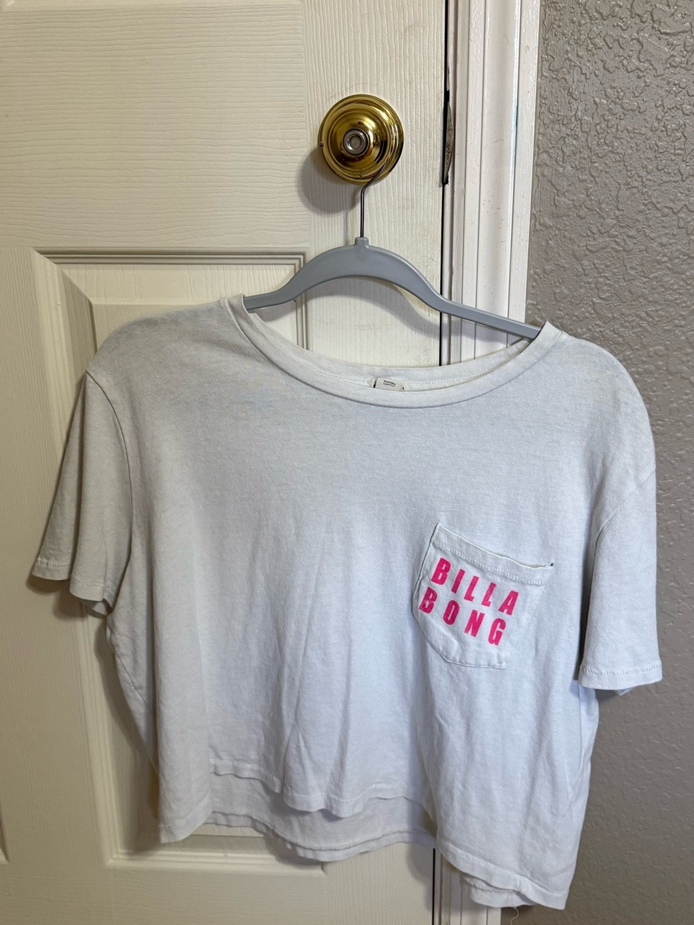 White BillaBong cropped tshirt